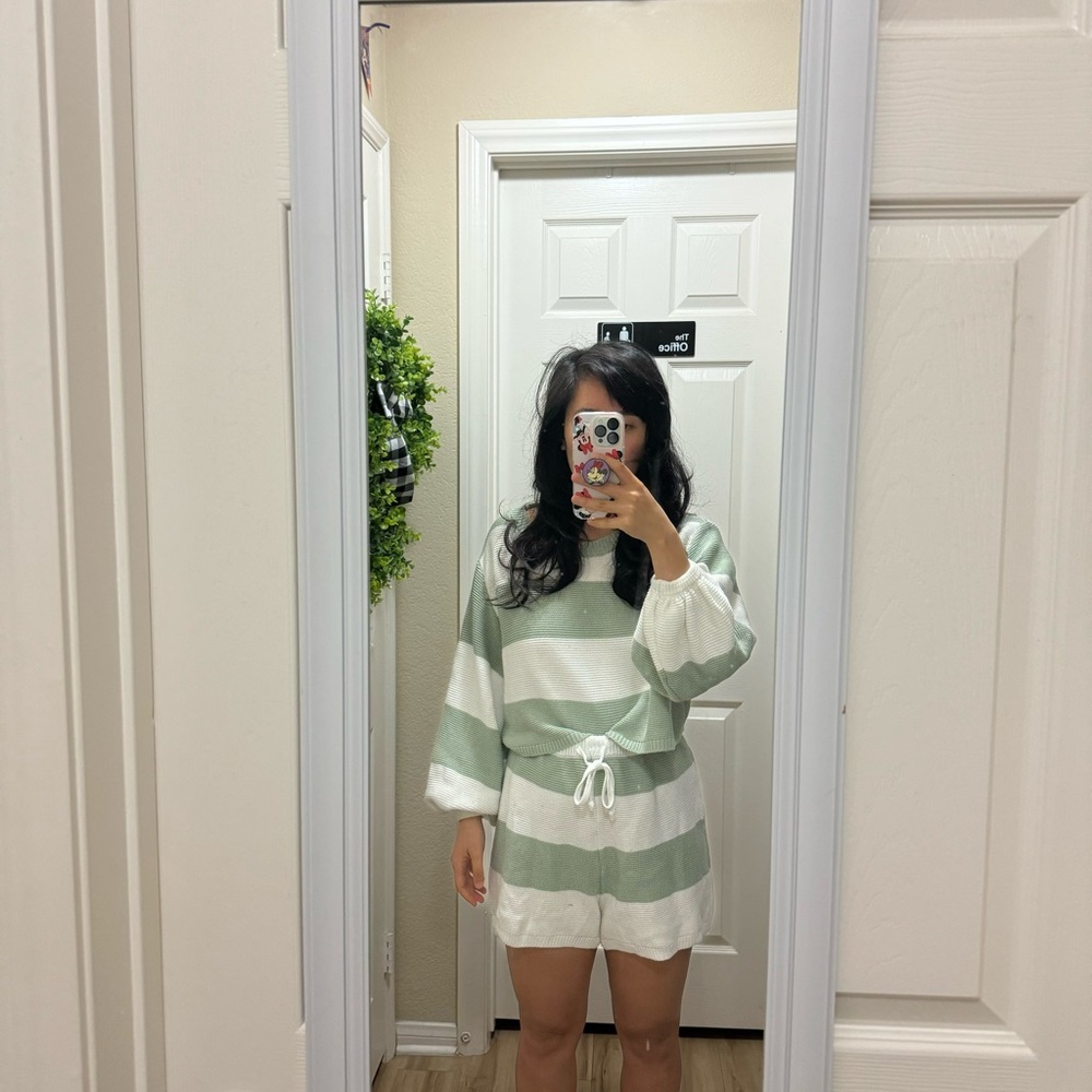 Striped Two-Piece Knit Set - Picture 4 of 4